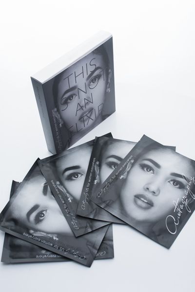 Гидрогелевая маска для лица Autography Aesthetics WOW Luxury Facial Mask 1 упаковка (5 шт) 210234 фото